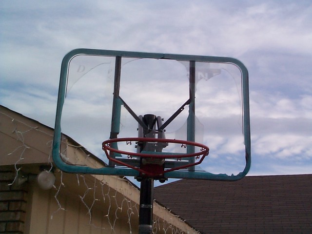 Basketball goal