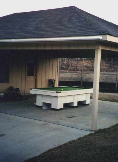 Pool table