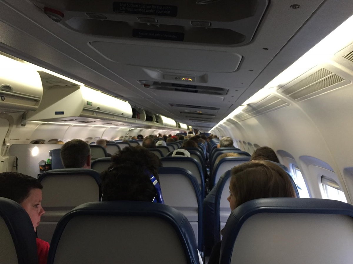We can’t see the front of the plane from here. htt…